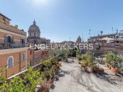 Appartamento in vendita di 340 m² in Piazza del Teatro...