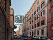 Appartamento in vendita di 340 m² in Via Sallustiana