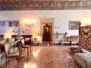 Appartamento in vendita di 350 m² in Piazza Duomo Appartamento in vendita di 350 m² in Piazza Duomo