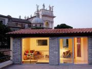 Appartamento in vendita di 360 m² in Via Locri