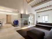 Appartamento in vendita di 360 m² in Via Santa Sofia