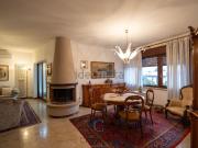 Appartamento in vendita di 388 m² in Via Erizzo