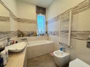 Appartamento in vendita di 401 m² in Via Bovisasca, 181