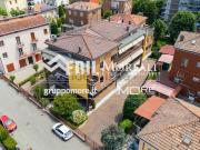 Appartamento in vendita di 408 m² in Via Alba