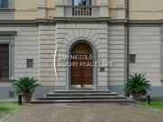 Appartamento in vendita di 408 m² in Via Trieste