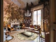 Appartamento in vendita di 427 m² in Via San Vitale, 27
