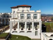 Appartamento in vendita di 460 m² in Via Giotto