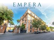 Appartamento in vendita di 550 m² in Via degli Scipioni