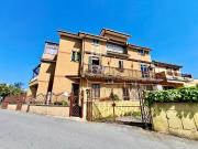 Appartamento in vendita di 60 m² in Via Valle della...