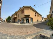 Appartamento in vendita di 700 m² in Via C. Cantù, 4