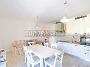 Appartamento in vendita di 70 m² in Strada Statale 1, 102