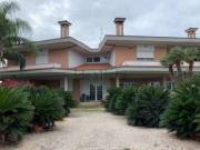 Appartamento in vendita di 720 m² in Strada Statale 148