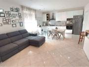 Appartamento in vendita di 75 m² in Via Lago di Cecita, 49