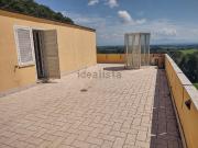 Appartamento in vendita di 76 m² in Via Cassia, 1818