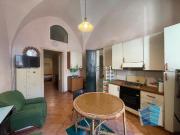 Appartamento in vendita di 77 m² in Vico del Theutra