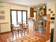 Appartamento in vendita di 80 m² in Via Palombara Sabina, 14