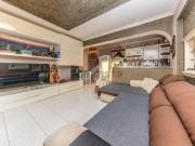 Appartamento in vendita di 81 m² in Via Mesoraca, 1842