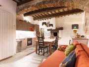 Appartamento in vendita di 81 m² in Via le Scuole