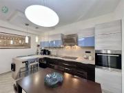 Appartamento in vendita di 81 m² in Via Tonnara, 80