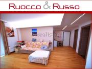 Appartamento in vendita di 83 m² in Via Capri