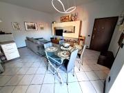 Appartamento in vendita di 84 m² in Via Lainate, 48