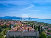Appartamento in vendita di 85 m² in Via Castello I