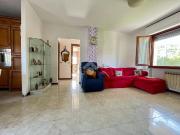 Appartamento in vendita di 85 m² in Via Cisa, 124