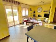 Appartamento in vendita di 85 m² in Via del Lavoro, 1