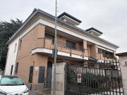 Appartamento in vendita di 85 m² in Via Francesco...