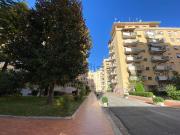 Appartamento in vendita di 85 m² in Via Tuscolana, 937