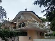 Appartamento in vendita di 85 m² in Viale Giacomo Leopardi