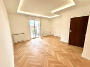 Appartamento in vendita di 88 m² in Via Laurentina, 185