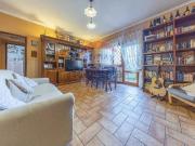 Appartamento in vendita di 90 m² in Via della Rustica, 336