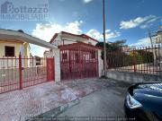 Appartamento in vendita di 90 m² in Via delle Azalee, 8