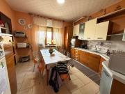 Appartamento in vendita di 90 m² in Via E. de Amicis, 4