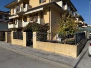 Appartamento in vendita di 90 m² in Via Enrico...