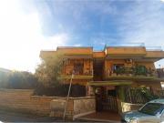 Appartamento in vendita di 90 m² in Via Francesco...