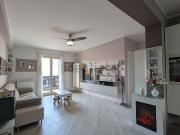 Appartamento in vendita di 90 m² in Via G. Cesare, 30