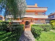 Appartamento in vendita di 90 m² in Via Tespi