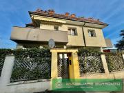 Appartamento in vendita di 90 m² in Via vittorio alfieri, 14