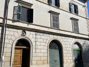 Appartamento in vendita di 186 m² in Viale Piave, 52