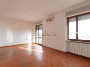 Appartamento in vendita di 91 m² in Via Giacomo Leopardi