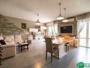 Appartamento in vendita di 93 m² in Via Vittorio Veneto, 26