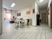 Appartamento in vendita di 94 m² in Piazza Cesare Cantù, 4