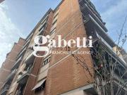 Appartamento in vendita di 94 m² in Via Cipriano...