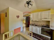 Appartamento in vendita di 95 m² in Via Basilicata, 27