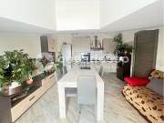 Appartamento in vendita di 95 m² in Via Carpi