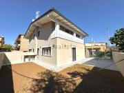 Appartamento in vendita di 95 m² in Via Emilio Pallavicini