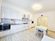 Appartamento in vendita di 95 m² in Via Gaetano Donizetti