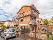 Appartamento in vendita di 95 m² in Via Giuseppe Carampi